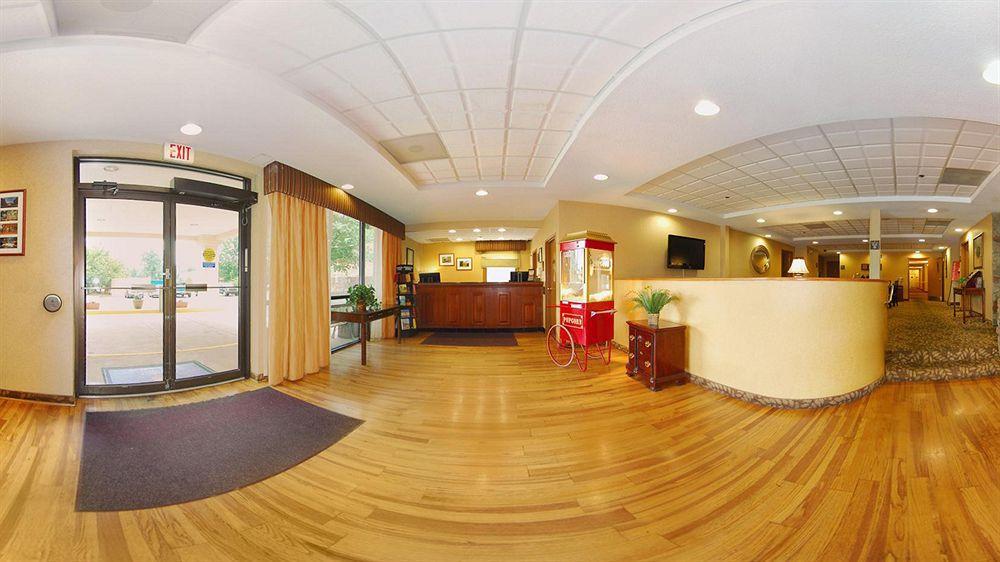 Clarion Pointe Charlottesville Ngoại thất bức ảnh