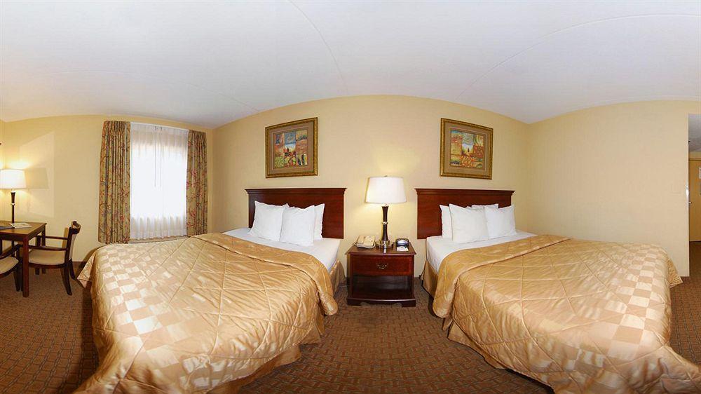 Clarion Pointe Charlottesville Ngoại thất bức ảnh