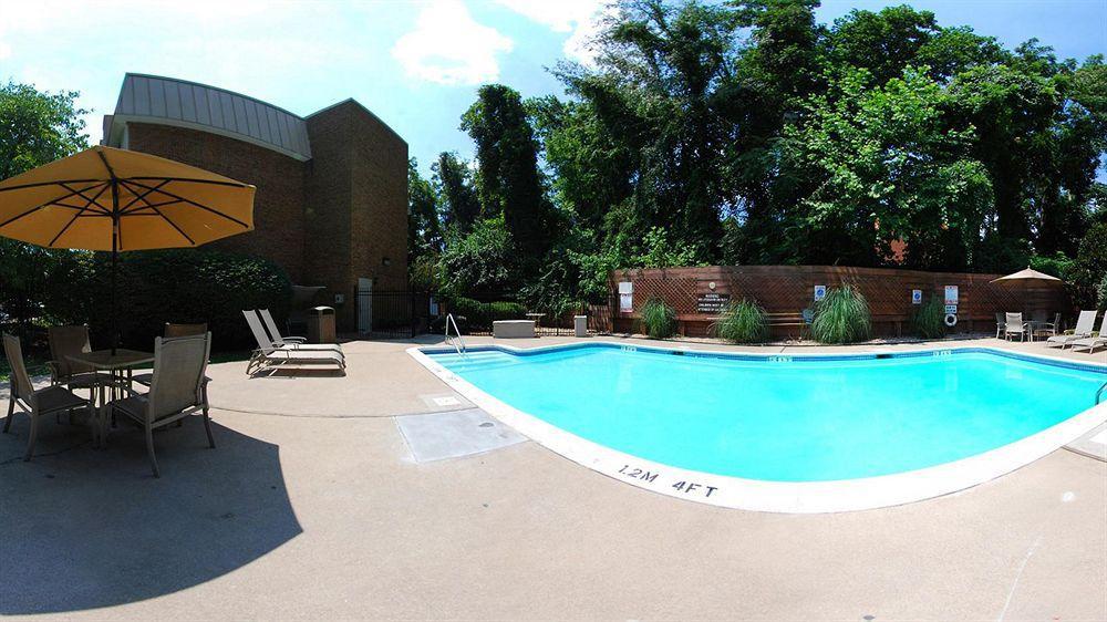 Clarion Pointe Charlottesville Ngoại thất bức ảnh