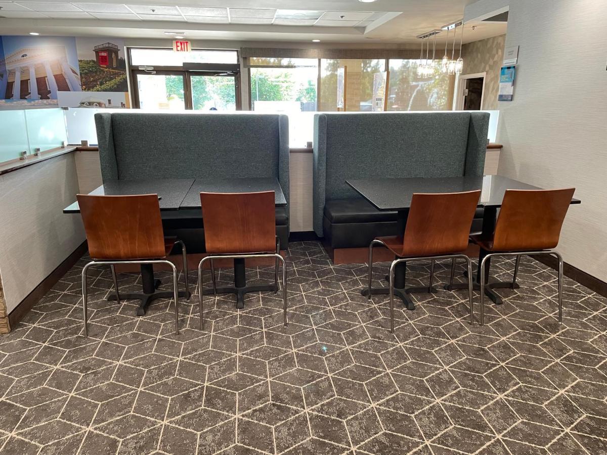 Clarion Pointe Charlottesville Ngoại thất bức ảnh