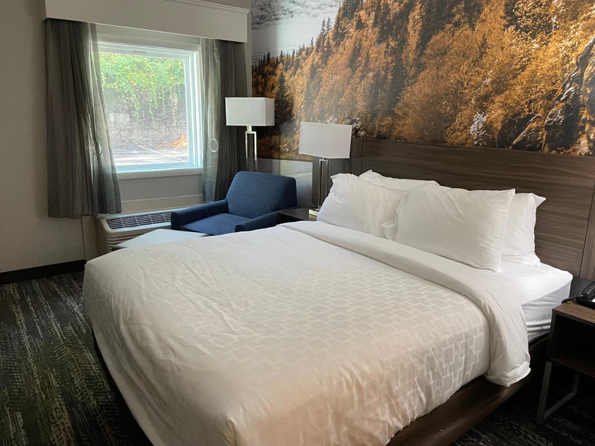 Clarion Pointe Charlottesville Ngoại thất bức ảnh